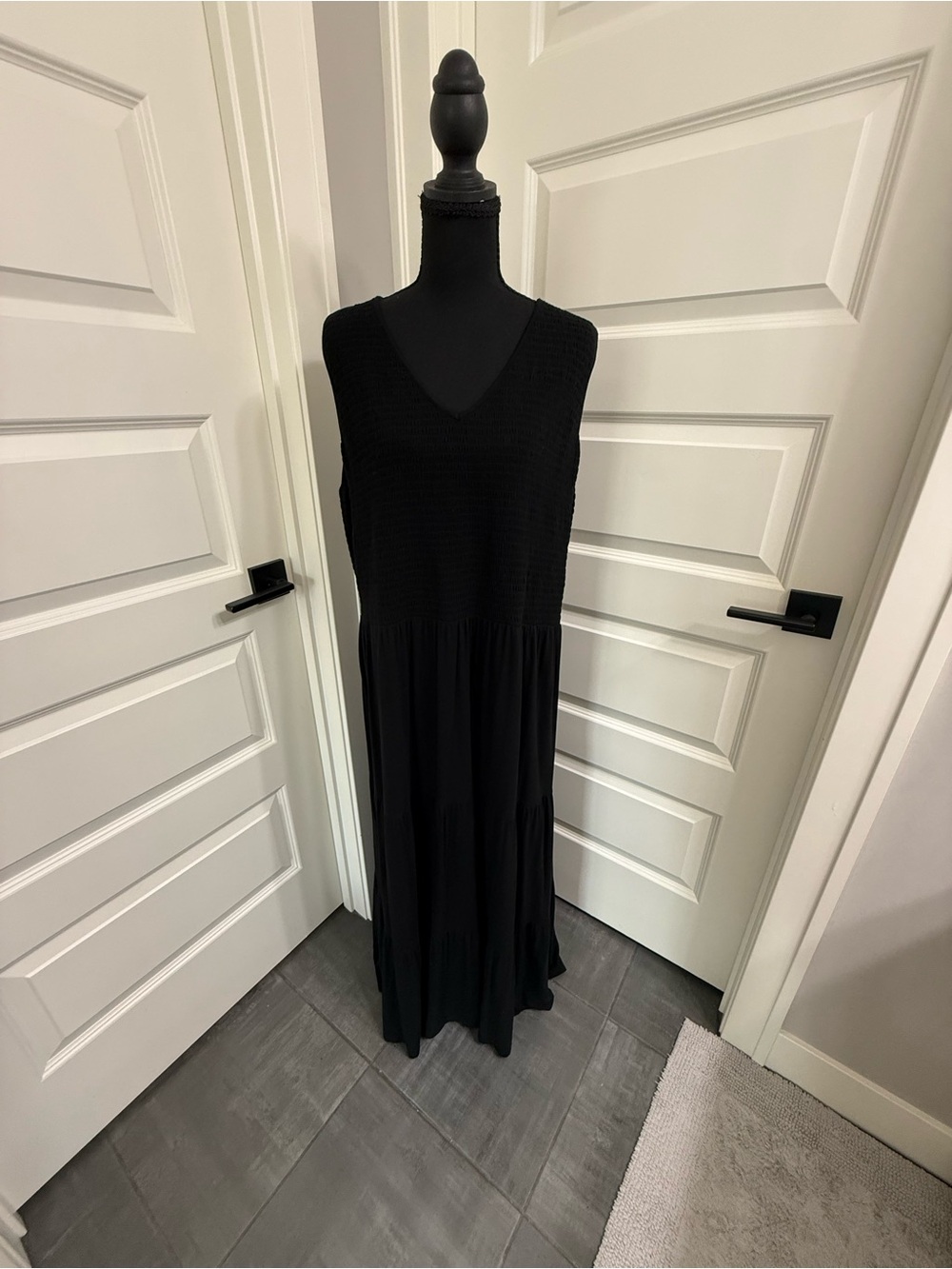 J. Jill Black Sleeveless V-Neck Maxi Dress